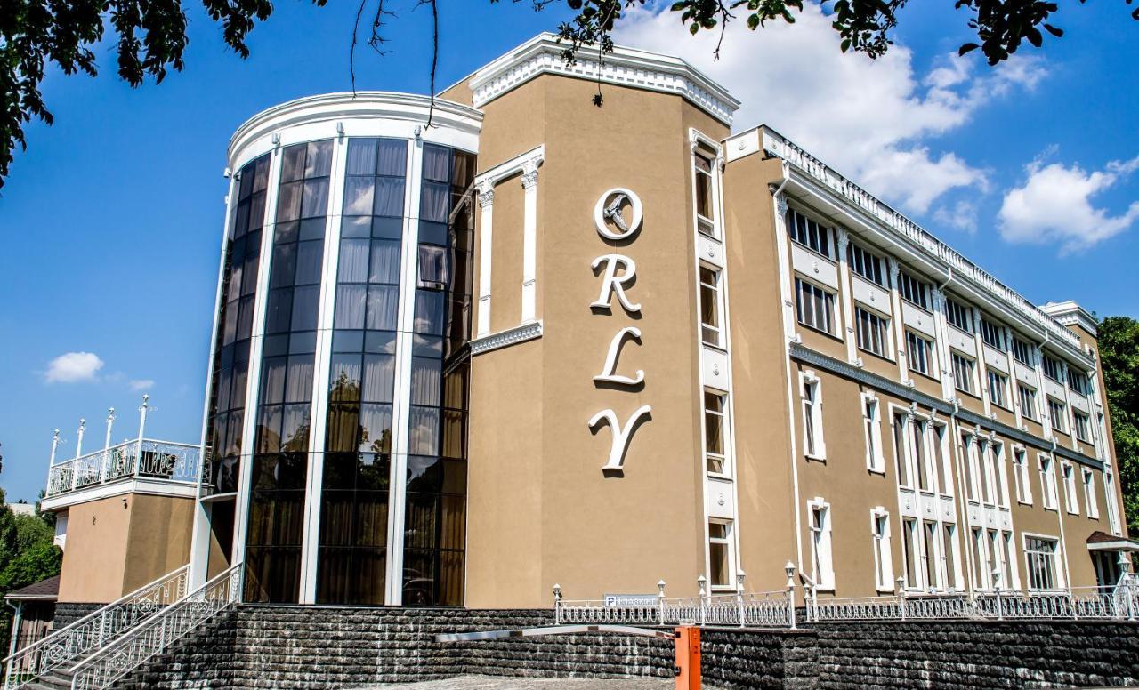 Orly Park-Hotel Киев Екстериор снимка