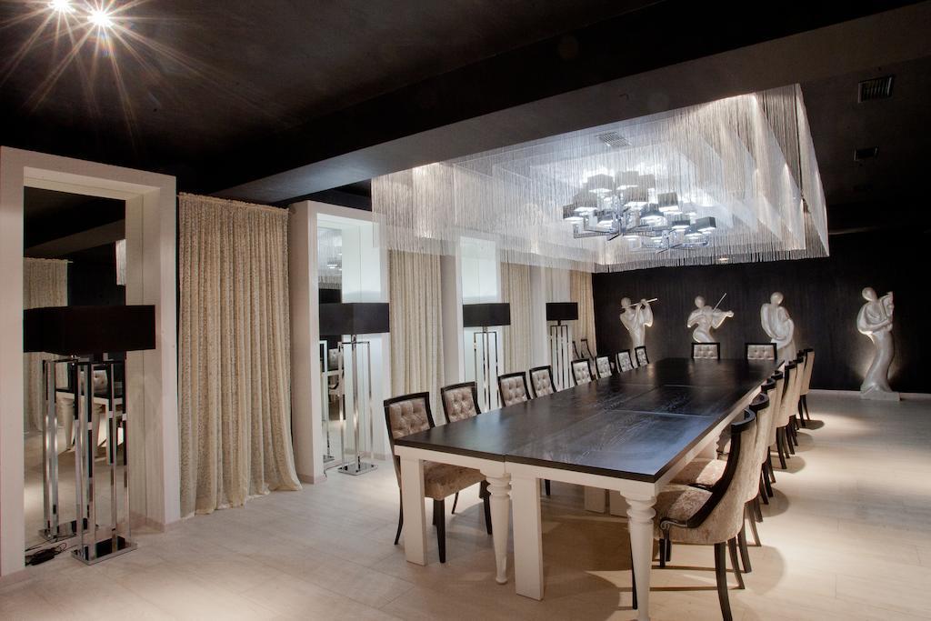Orly Park-Hotel Киев Екстериор снимка