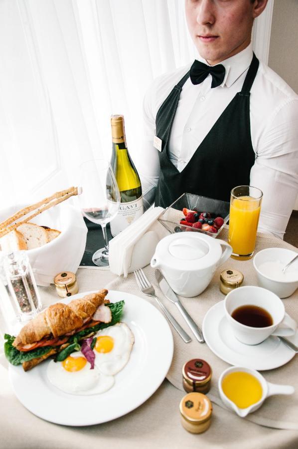 Orly Park-Hotel Киев Екстериор снимка